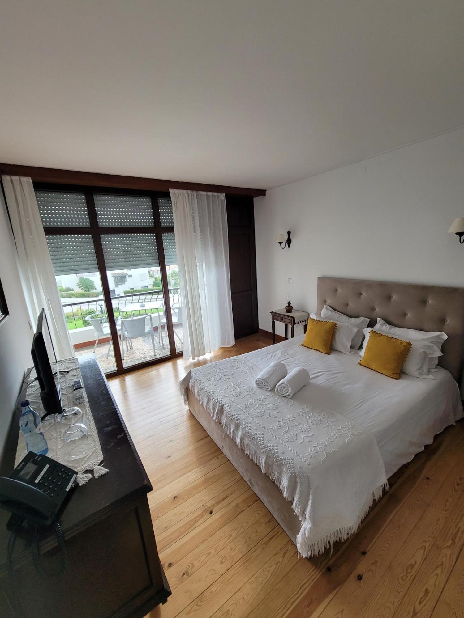Boutique Inn & Restaurant - Casa Dos Suecos Figueira da Foz Bagian luar foto